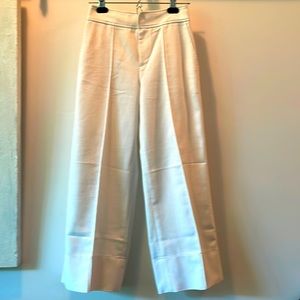 Club Monaco. White cropped pant. Size 00